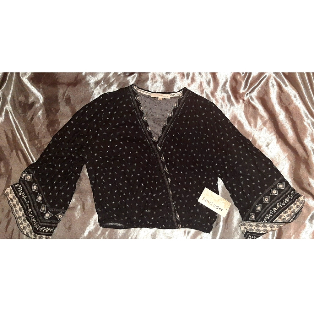NWT Cropped, Peasant Sleeve Shirt
